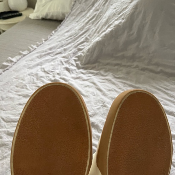 Dolce Vita leather upper sneakers - Picture 6 of 7